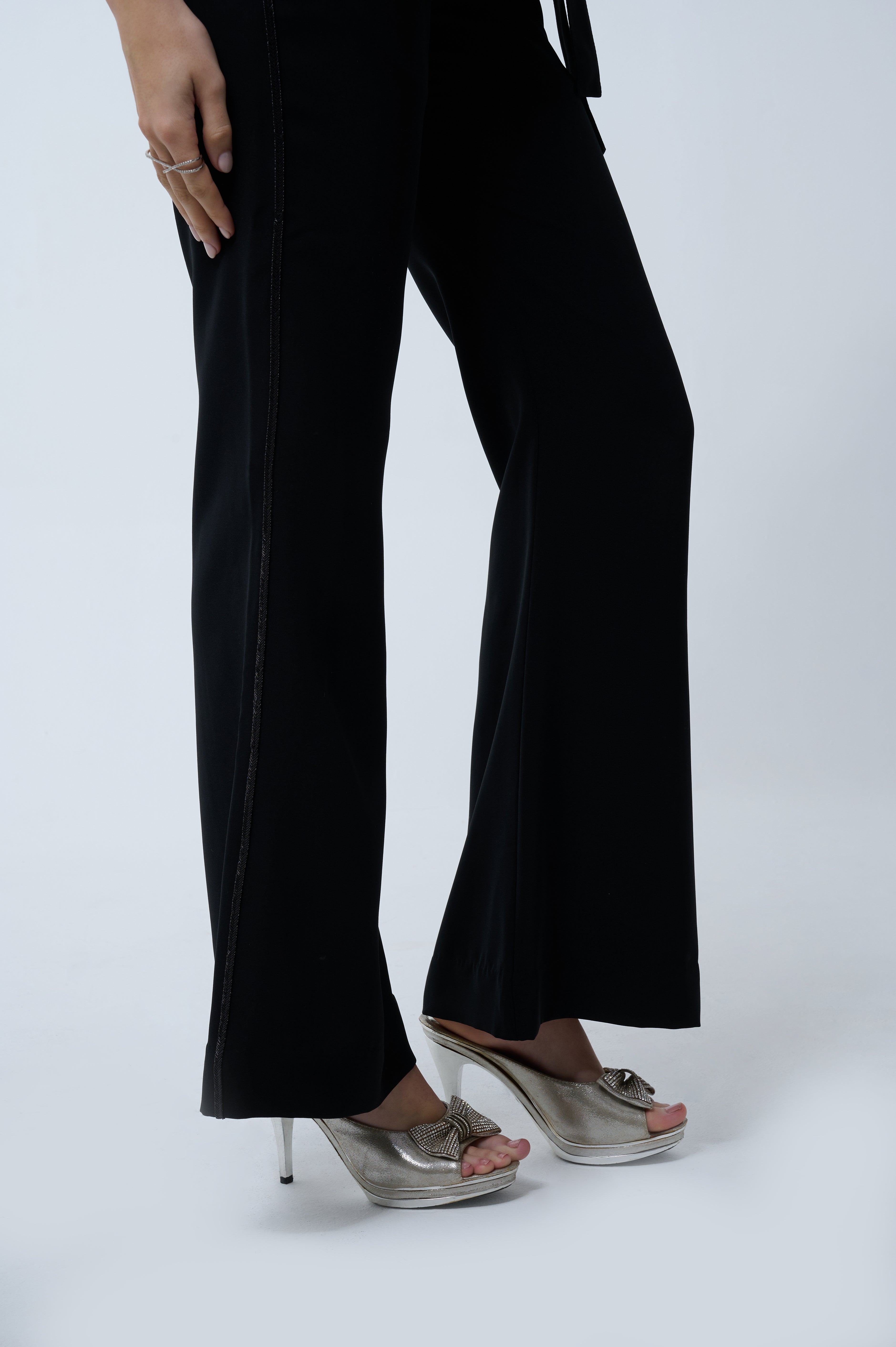 Zoya Pants